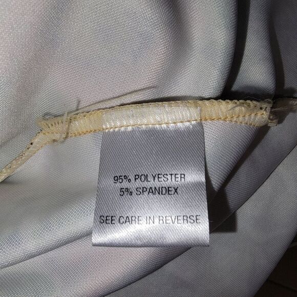 Lbisse sleeveless fit & flare floral dress size medium - Picture 6 of 6